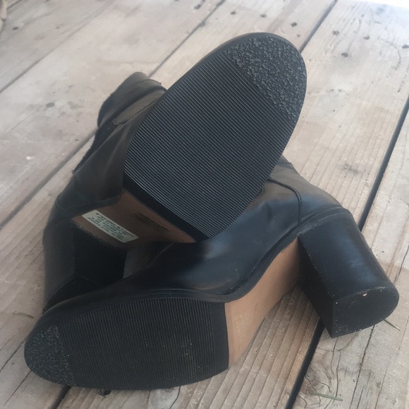 Black Leather Boots, size 9 - Picture 4 of 4